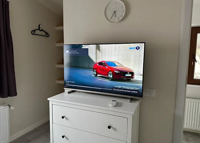 Interbelic House With Courtyard And Terrace וילה