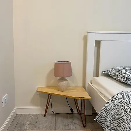 Interbelic House With Courtyard And Terrace Бухарест