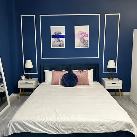 Interbelic House With Courtyard And Terrace