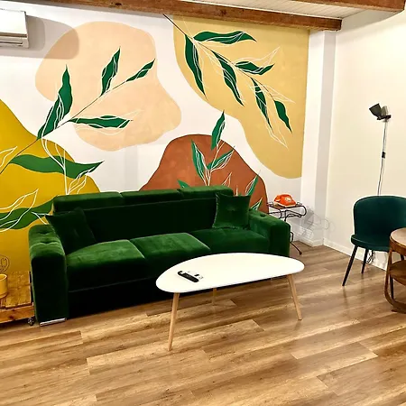 Interbelic House With Courtyard And Terrace Вилла *