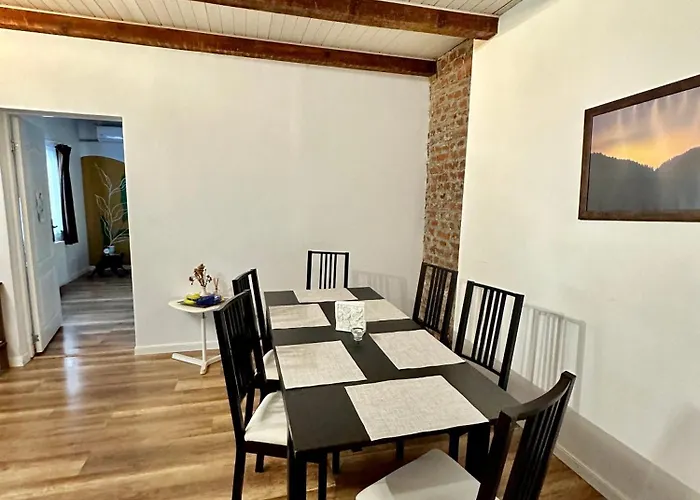 Interbelic House With Courtyard And Terrace Βίλα *