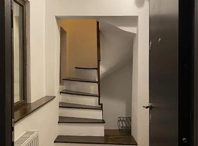 Villa Interbelic House With Courtyard And Terrace